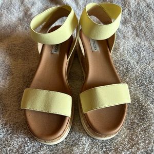 Steve Madden Platform Sandals
